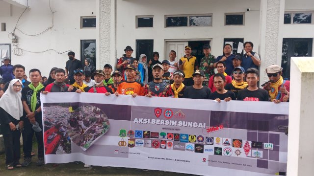 Bupati Terpilih Sidrap Gelar Aksi Bersih Sungai dan Mitigasi Sampah