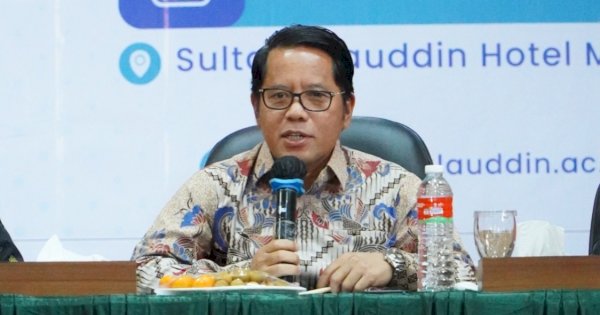 Buka Raker, Sekjen Kemenag RI Dorong UIN Alauddin Makassar Tingkatkan Daya Saing Global