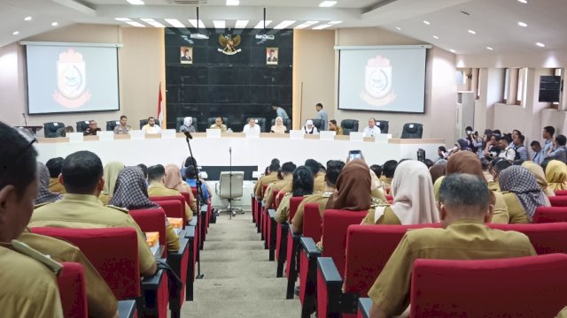 Wali Kota Makassar Mohammad Ramdhan Pomanto, menyambut Wali Kota dan Wakil Wali Kota Makassar terpilih periode 2025-2030, Munafri Arifuddin - Aliyah Mustika Ilham, Foto: HN/Sinta.