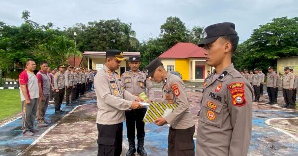 Sigap! Dua Anggota Polres Jeneponto Halau Sabu Masuk Sel, Diguyur Reward