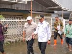 Tinjau Banjir di Manggala, Prof Fadjry Djufry Dorong Solusi Permanen