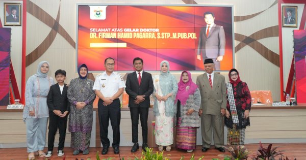 Firman Pagarra Raih Doktor, Danny Pomanto Sebut Salah Satu Figur Dorong PAD Makassar