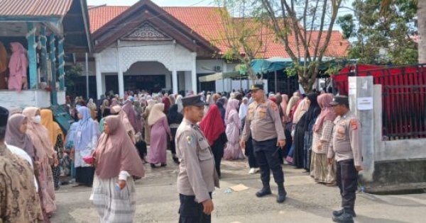Ribuan Jamaah Kenang Jasa Almarhum Abu Usman, Polres Pidie Jaya Pastikan Acara Kondusif