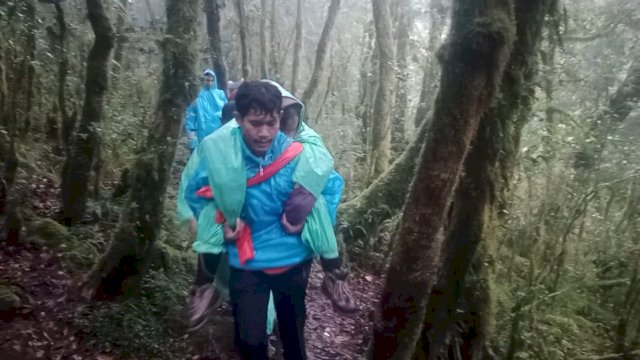 Pendaki Hilang di Gunung Bawakaraeng Berhasil Dievakuasi
