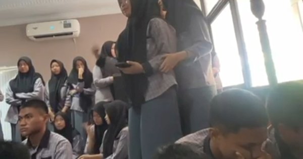 145 Murid SMAN 17 Makassar Terselamatkan, Abdul Azis: Terima Kasih Deng Ical