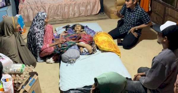 Amin Tantu Ringankan Beban Warga Kampung Toa dan  Bumbungloe