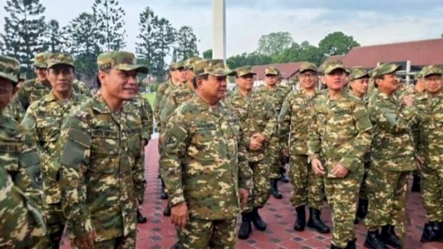 505 kepala daerah akan mengikuti retreat kepemimpinan di Akmil Magelang, pada 21-28 Februari 2025. Foto suasana retreat Kabinet Merah Putih ||i@prabowoid