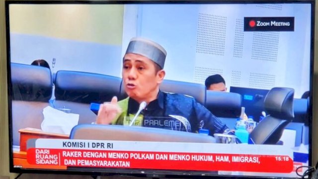 Rapat kerja Komisi I DPR RI dengan Kemenko Polhukam membahas keamanan laut Indonesia dan usulan pembentukan Coast Guard untuk meningkatkan pengawasan perairan ||@deng.ical