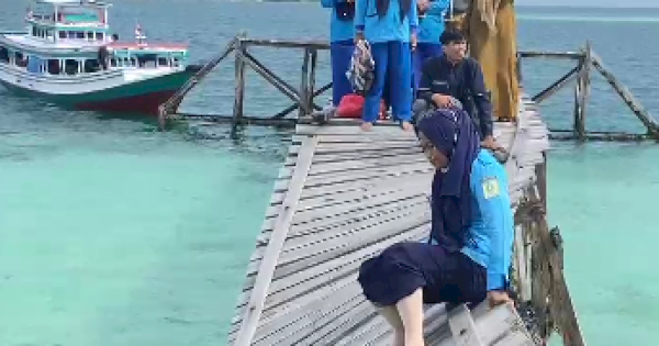 Dermaga Rusak, Nakes dan Guru Pulau Sembilan Cemas