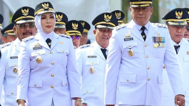 Bupati dan Wakil Bupati Barru, Andi Ina Kartika Sari dan Abustan. Foto: dok