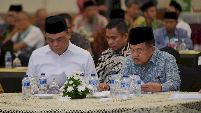 (Alm) Komjen Syafruddin dan Ketua DMI Jusuf Kalla. Foto: Dok. DMI