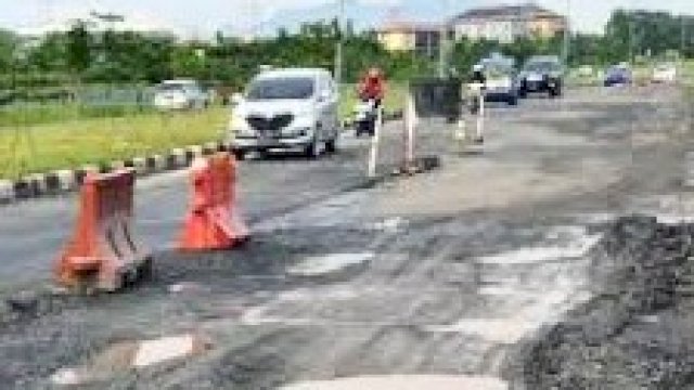 Ilustrasi jalan rusak. (foto/int)