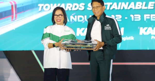 KAI dan Grab Tandatangani MoU untuk Meningkatkan Keselamatan Perjalanan di Perlintasan Sebidang