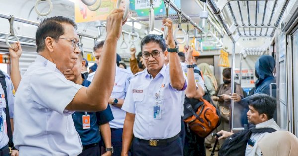 Dirut KAI Tinjau Pelaksanaan Layanan Kartu Disabilitas di Stasiun Manggarai