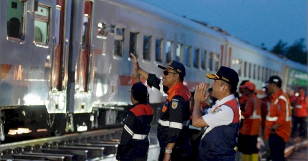 KAI Berhasil Pulihkan Dua Jalur Rel di Kabupaten Grobogan, Perjalanan KA Kembali Normal