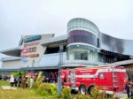 The Park Mall Kendari Terbakar, Asap Tebal Menyulitkan Pemadaman