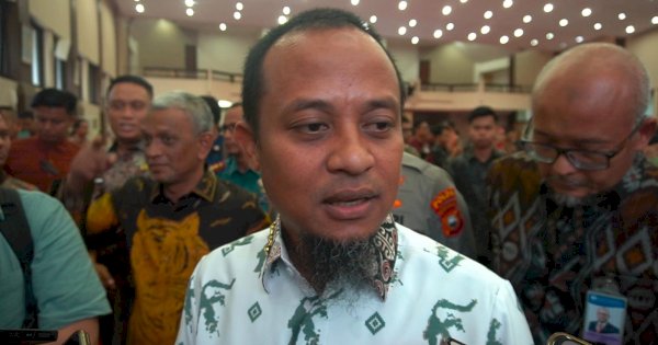 Gubernur Minta Seluruh Kepala Daerah di Sulsel Fokus Perbaikan Jalan