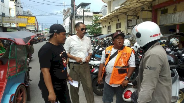 PD Parkir Makassar Edukasi Para Juru Parkir (Jukir).