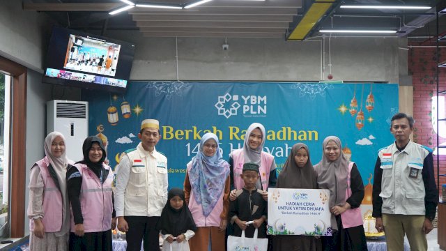 YBM PLN UID Sulselrabar Salurkan Bantuan kepada 4.945 Mustahik