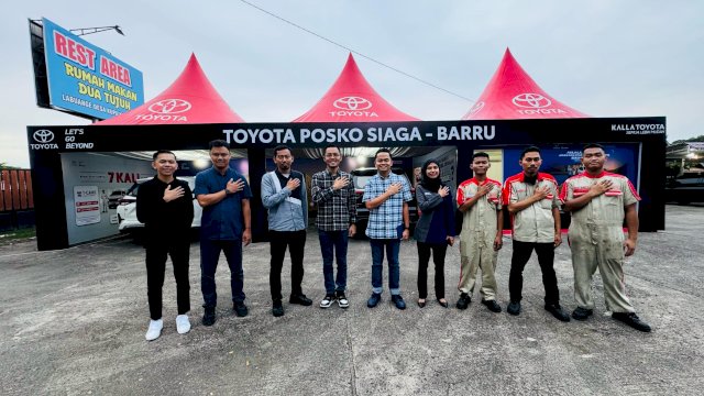 Para karyawan Kalla Toyota. (Foto: Kalla Toyota)