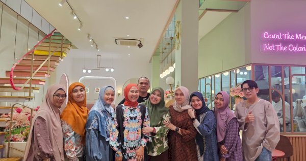 Prominens 98 FK UMI Gelar Bukber, Penyuluhan Kesehatan dan Santuni Anak Penderita Kanker