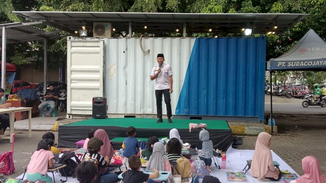 Lurah Paropo, Achiruddin Achmad saat Memberikan Sambutan di Lomba Mewarnai Event Harian.News, Foto: HN/Sinta.