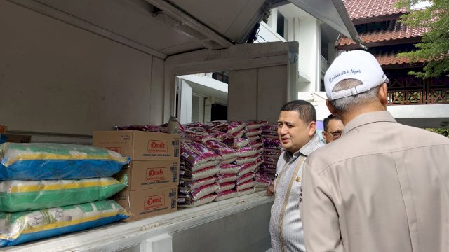 Wali Kota Makassar Munafri Arifuddin, saat Melepas Armada Pasar Murah, Foto: HN/Sinta.