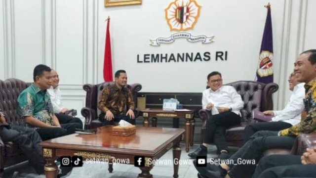 Ketua DPRD Kabupaten Gowa, Muhammad Ramli Siddik, bersama jajaran pimpinan Lemhannas RI saat membahas kerja sama peningkatan kapasitas legislatif di Jakarta ||humasdprd 