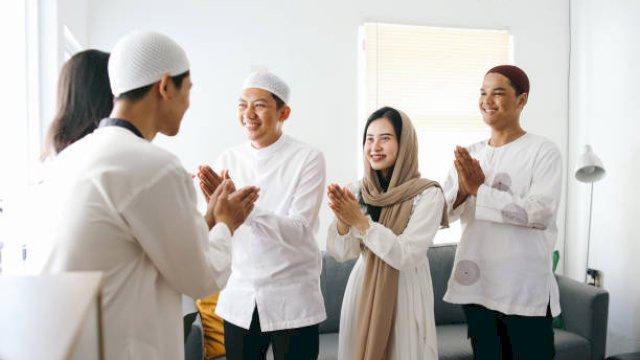 Ilustrasi saling memaafkan. Foto: istock