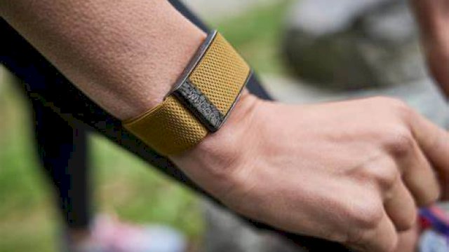 Model Whoop-Band 4.0 yang mulai ramai dipake kalangan selebriti. Foto: ist