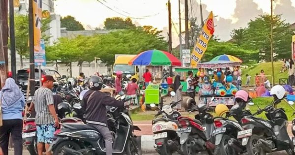 Populer Pekan Ini : Polemik Parkir Liar di Ramadan Fair Gowa, Pemangkasan Dana Lutra Rp 77 M, serta Sambutan Meriah untuk HT-DM