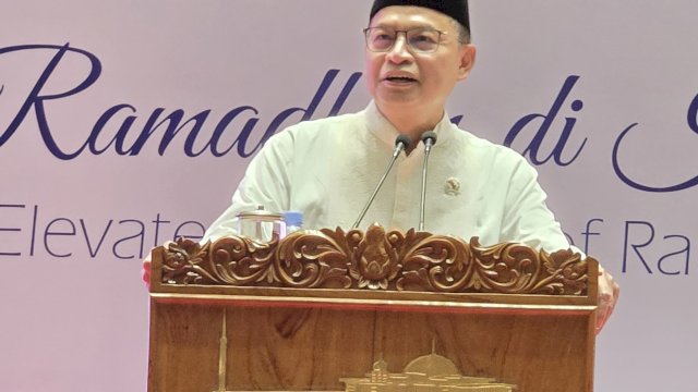 Prof. Dr. Taruna Ikrar, M.Biomed, Ph.D saat menyampaikan ceramah tarawih di Masjid Istiqlal. Foto: dok