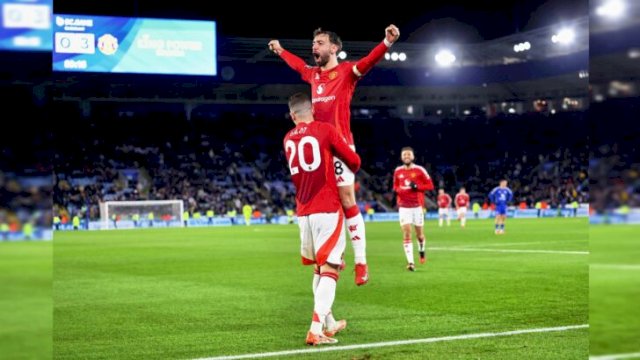 Pemain Manchester United merayakan gol ke gawang Leicester City dalam kemenangan 3-0 di King Power Stadium, Senin (17/3/2025) dini hari WIB. ||X@ManUtdMEN