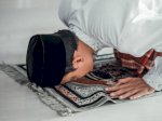 Sahkah Mendirikan Salat Tahajud tapi Belum Tidur? Simak Penjelasannya!