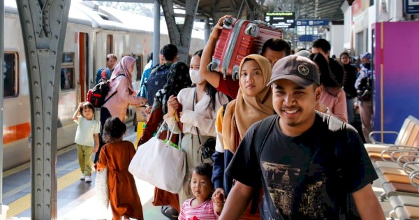 Mudik Lebaran Murah Meriah! Tiket KA Ekonomi Antar Kota KAI Mulai Rp10.000