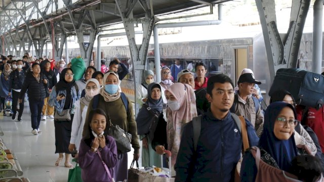 KAI Hadirkan Promo Spesial Ramadan: Tiket Mulai Rp100.000.