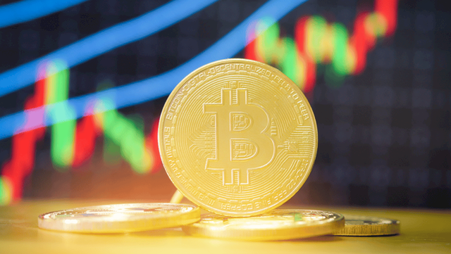 Langkah AS Dirikan Cadangan BTC Strategis, Investor Beri Tanggapan Beragam