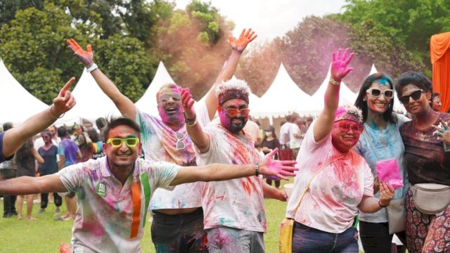 Festival Holi di Jakarta: Sebuah Perayaan Penuh Kebahagiaan, Warna, dan Warisan Budaya