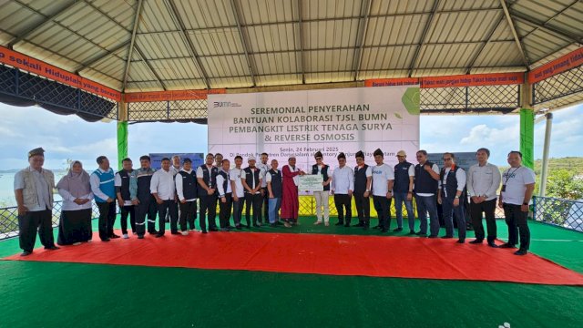 Laksanakan Program CSR/TJSL: PTPP Berkolaborasi 23 BUMN Hadirkan PLTS dan Reverse Osmosis di Batam