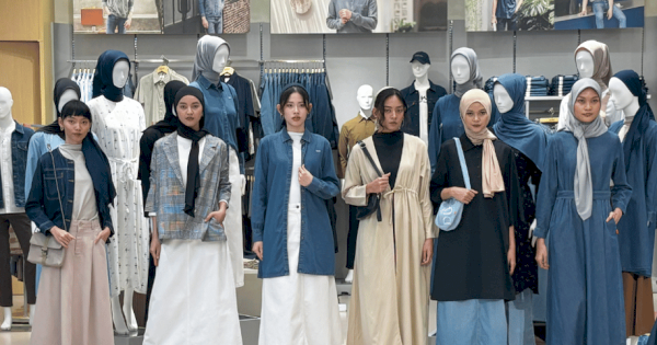 Rayakan Ramadan dengan Kebersamaan, DUST Mempersembahkan ‘Ramadan Soiree Effortless Denim Rayya’