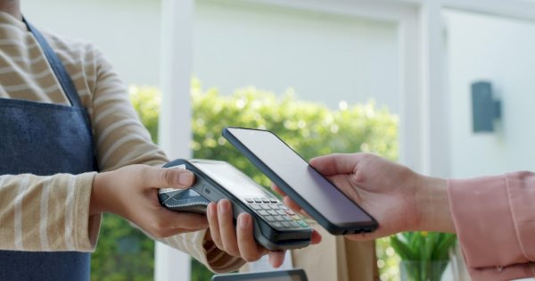 Jangan Sampai Ketinggalan! Digital Payment Kini Jadi Standar bagi Bisnis di Indonesia