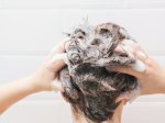 Surfaktan yang Tidak Membuat Kulit Kepala Kering: Jenis dan Manfaatnya
