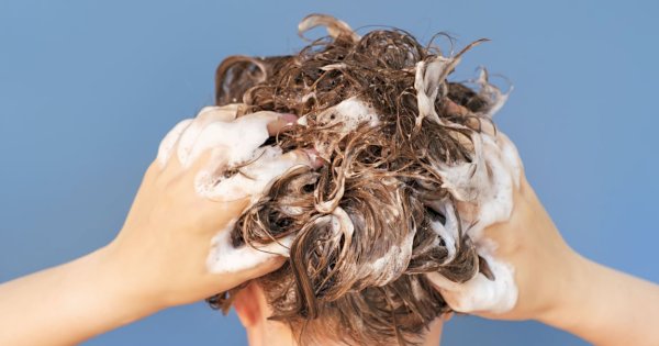 Jenis-Jenis Surfaktan dalam Produk Perawatan Kulit dan Rambut