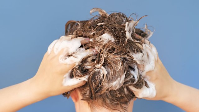 Jenis-Jenis Surfaktan dalam Produk Perawatan Kulit dan Rambut