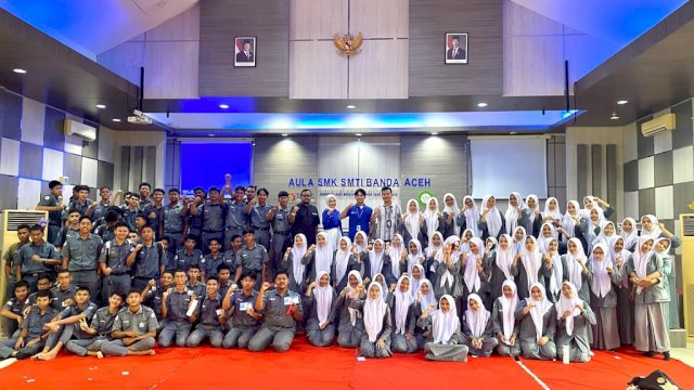Transformasi Dunia Kerja dengan AI: Telkom Indonesia dan SuratPlus Dorong Literasi Digital di Kalangan Pelajar