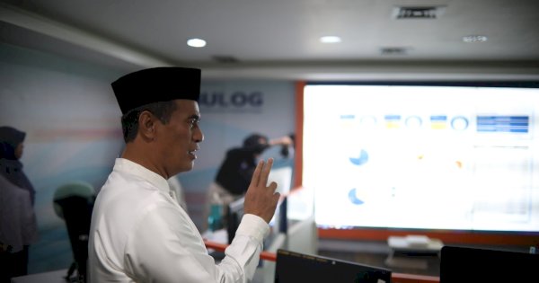 Tiba dari Yordania, Mentan Amran Langsung Sidak Perum Bulog dan PIHC