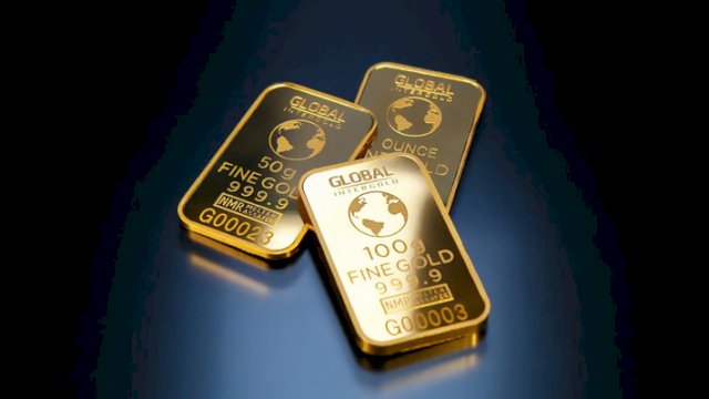 Di Tengah Ketidakpastian Perang Dagang, Peminat Emas Naik 195% Sebagai Safe Haven