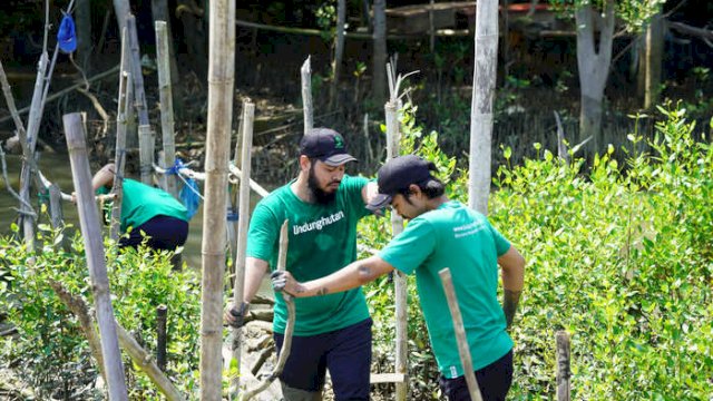 LindungiHutan Dorong Aksi Nyata untuk Lingkungan di Hari Bumi 2025