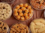 Berkat IM3, Daeng Sita Raup Cuan Jutaan dari Jualan Kue Kering Online Selama Ramadan