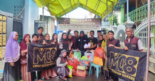 Tim Basis MULIA, Relawan M08 Kecamatan Tallo Salurkan Bantuan Kebakaran di Jalan AR Dg Ngunjung